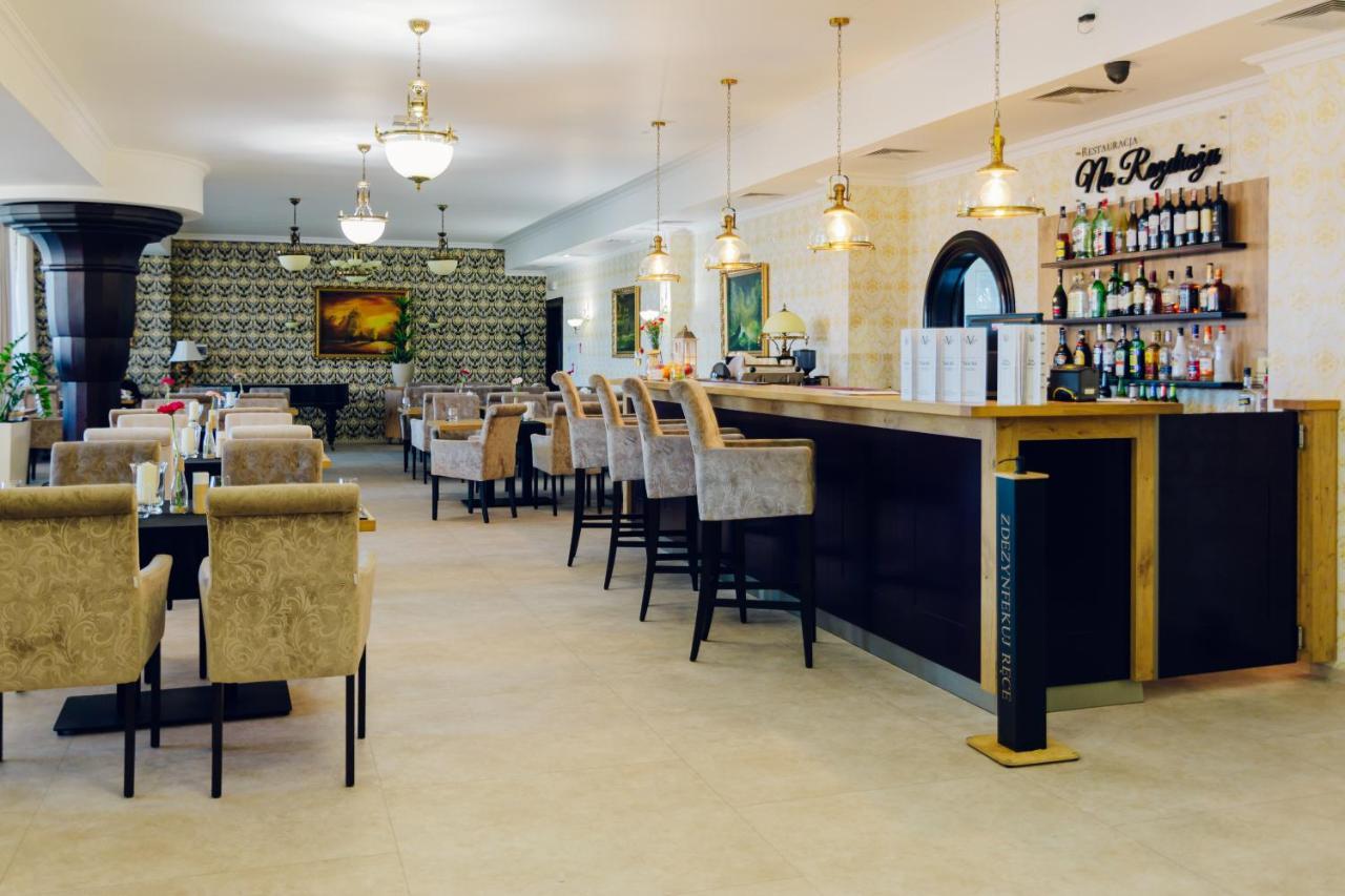 Hotel Victoria Bolszewo Luaran gambar