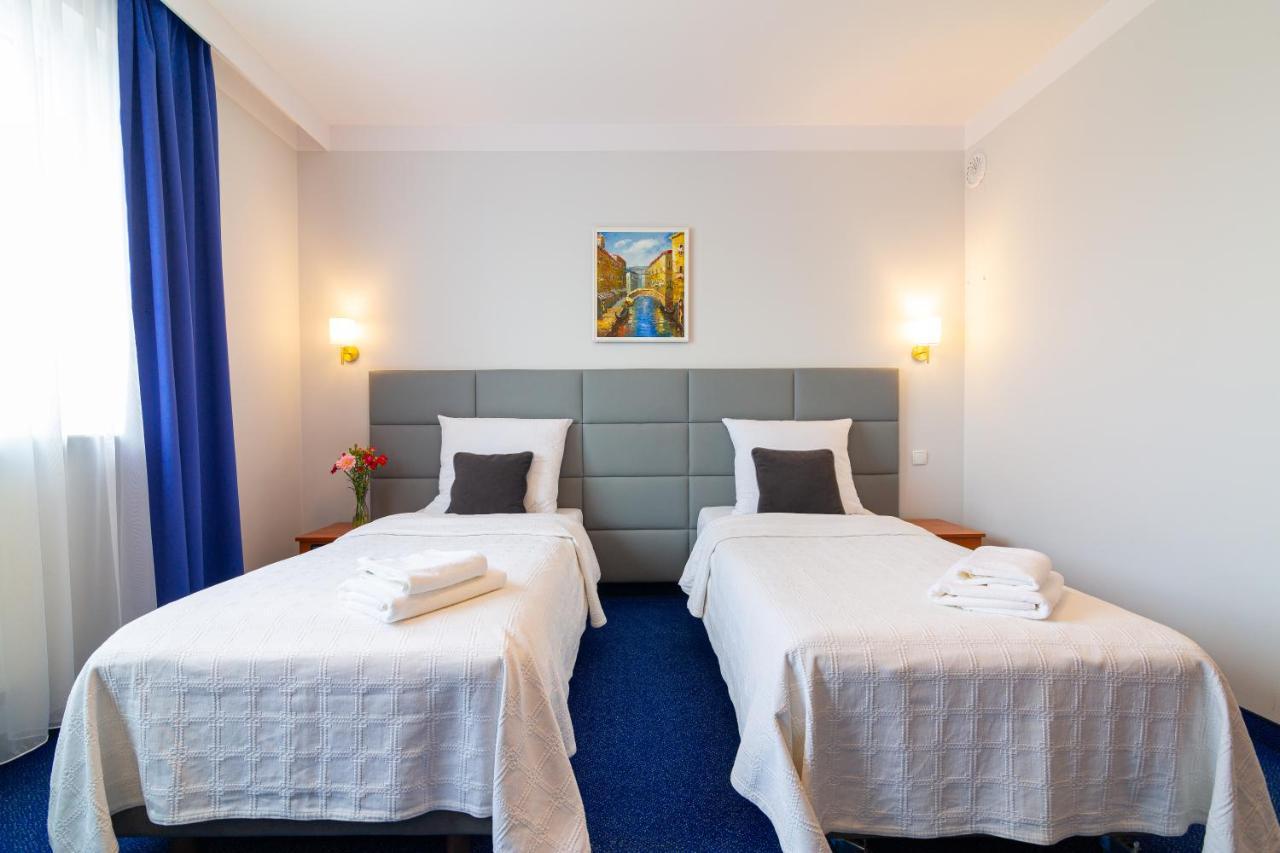 Hotel Victoria Bolszewo Luaran gambar