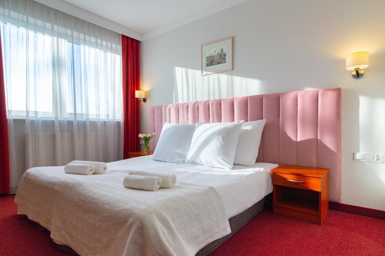 Hotel Victoria Bolszewo Luaran gambar